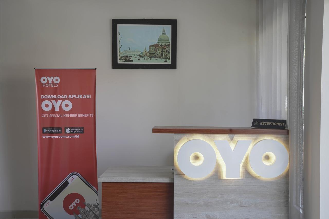 Koolkost Near Stadion Maguwoharjo Salakan Buitenkant foto