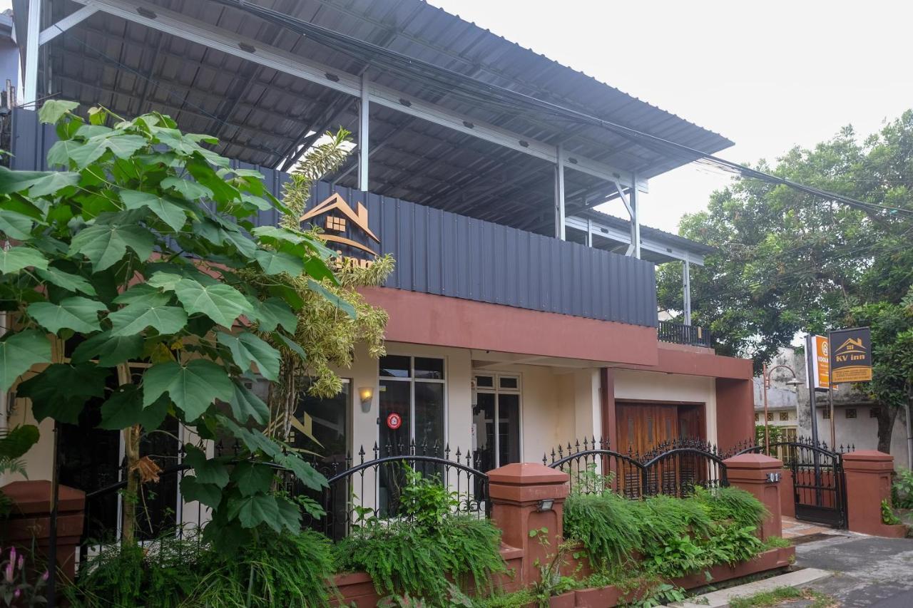 Koolkost Near Stadion Maguwoharjo Salakan Buitenkant foto