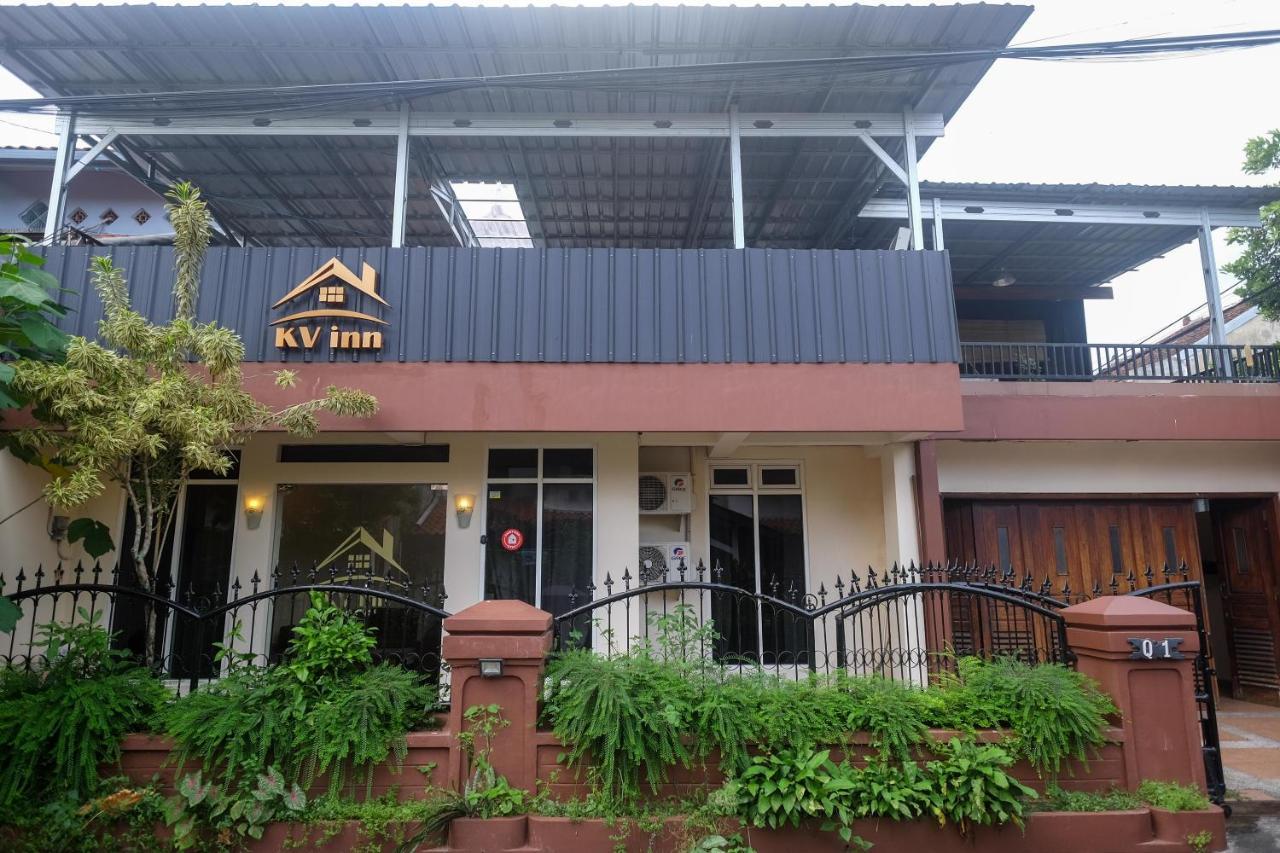 Koolkost Near Stadion Maguwoharjo Salakan Buitenkant foto