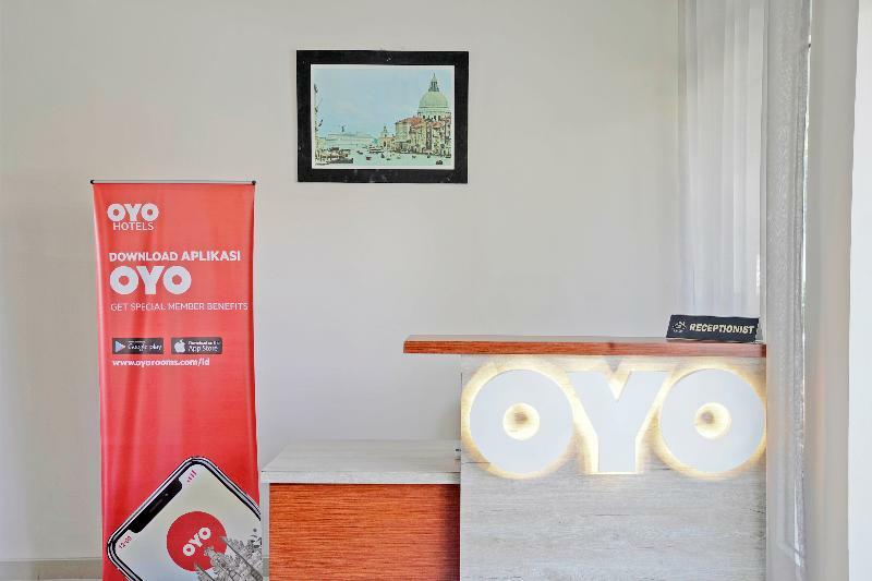 Koolkost Near Stadion Maguwoharjo Salakan Buitenkant foto